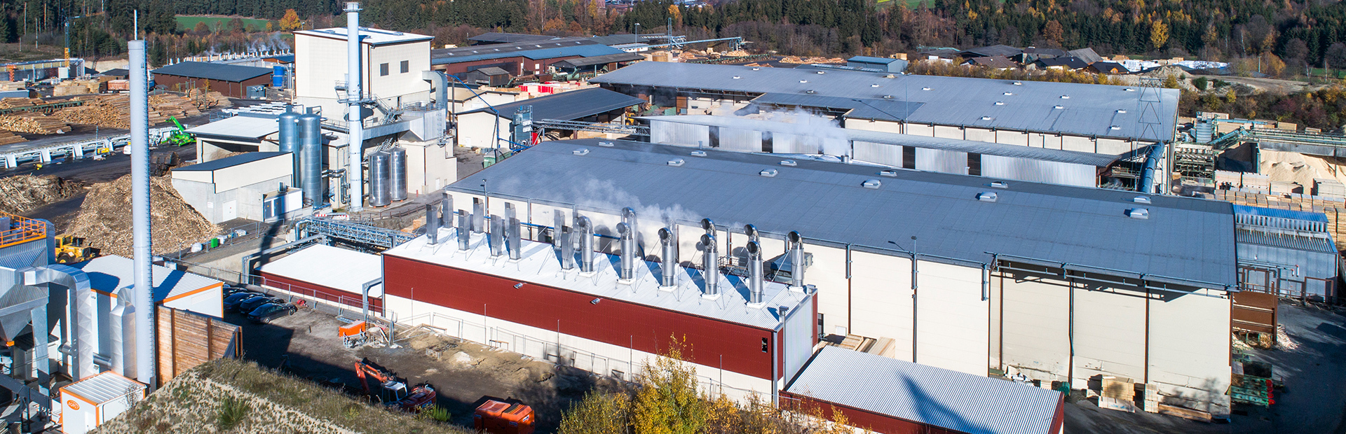 Valutec kanaltork OTC i röd och vit fasad, sedd från ovan.